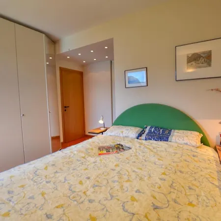 Apartman 2-bedroom Lakeview Bella Gaeta San Siro