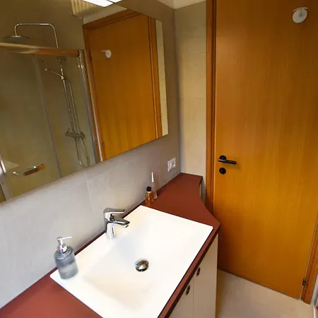 2-bedroom Lakeview Bella Gaeta Appartement San Siro (Lombardy)
