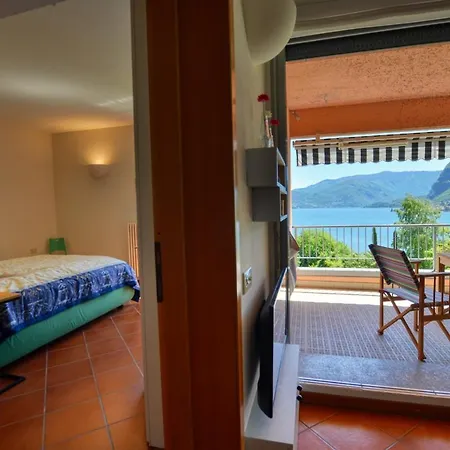 2-bedroom Lakeview Bella Gaeta Appartamento